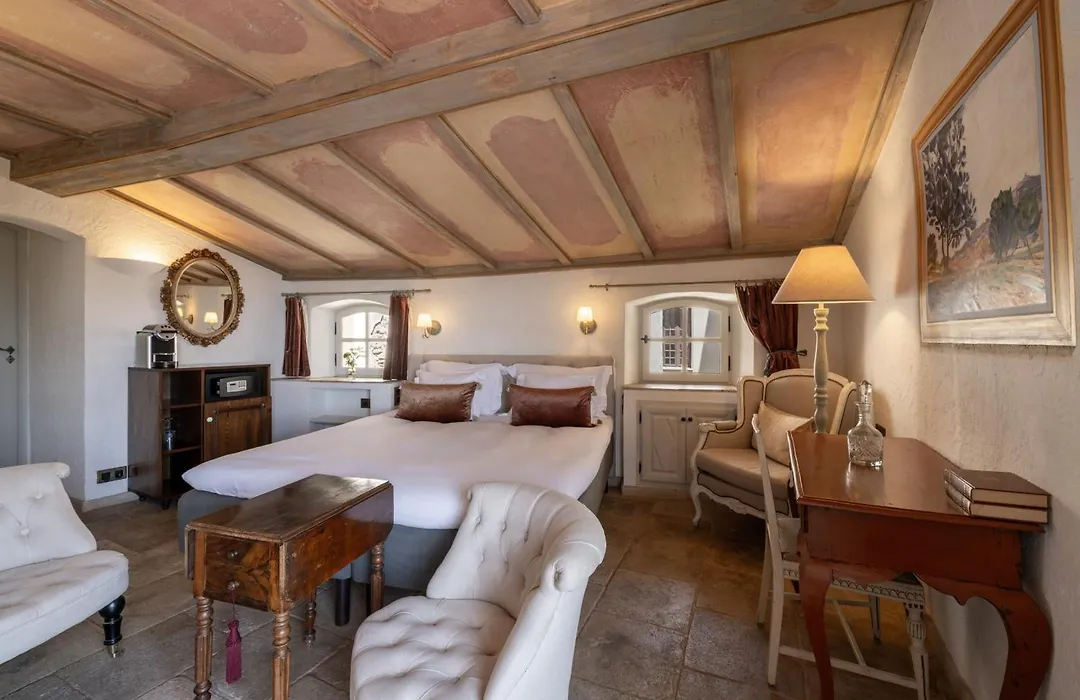 Chateau Le Cagnard-1